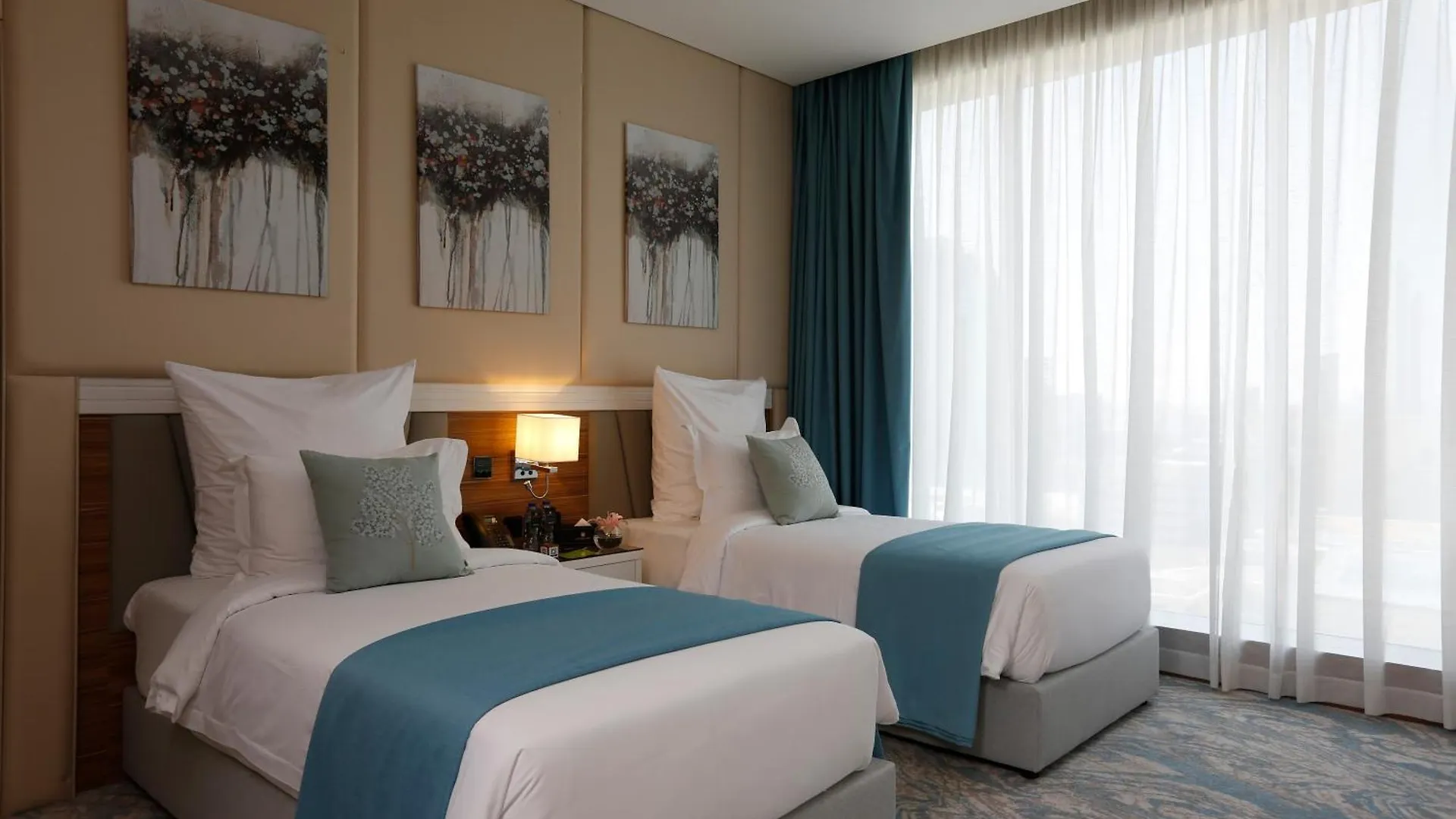 Cantonal Hotel By Warwick Riade