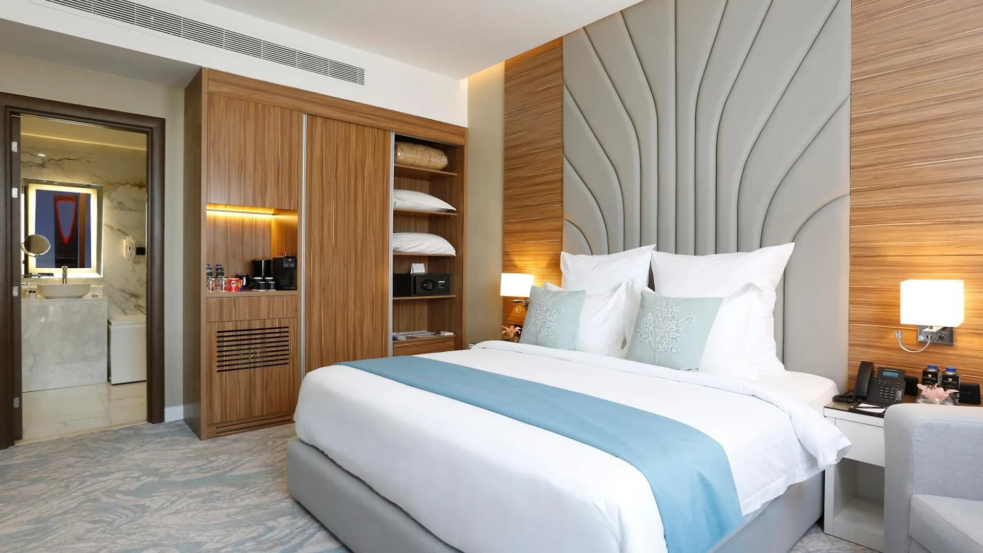 Cantonal Hotel By Warwick Riade